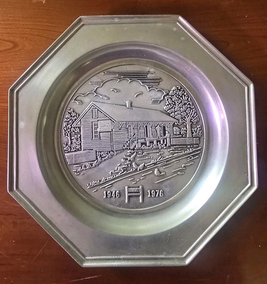 Vintage Wilton Columbia PA, RWP Octagon Plate 10 1/2" 1946 -1976 Howmet